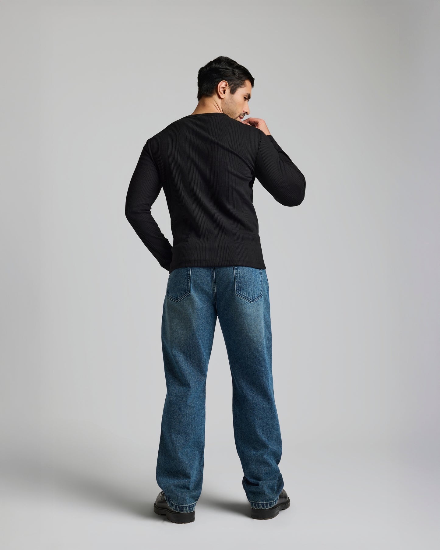 MID - BLUE STRAIGHT FIT JEANS