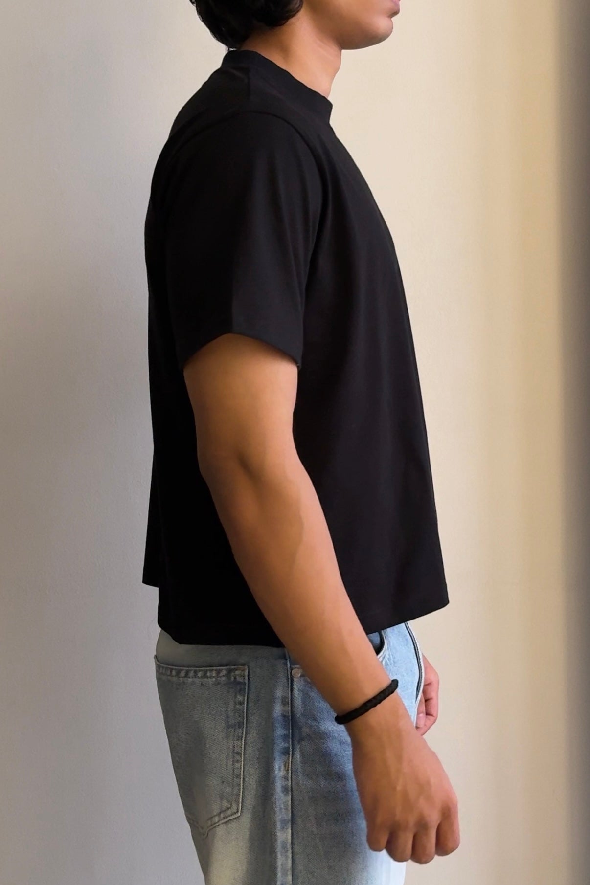 BLACK CROPPED T-SHIRT