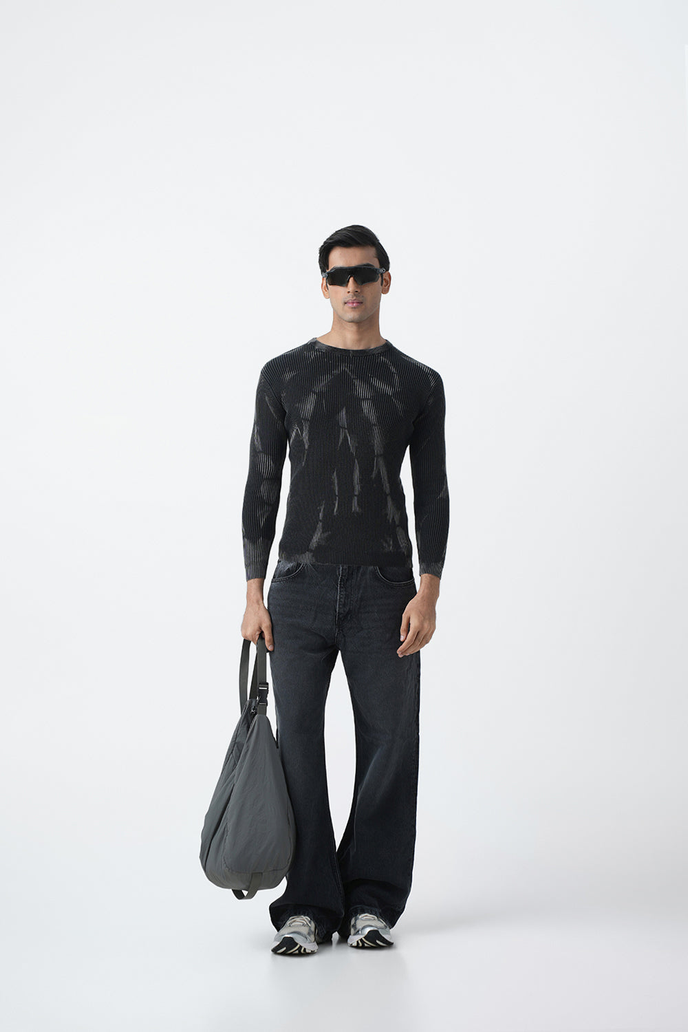 CRACKED RIBBED SWEATSHIRT