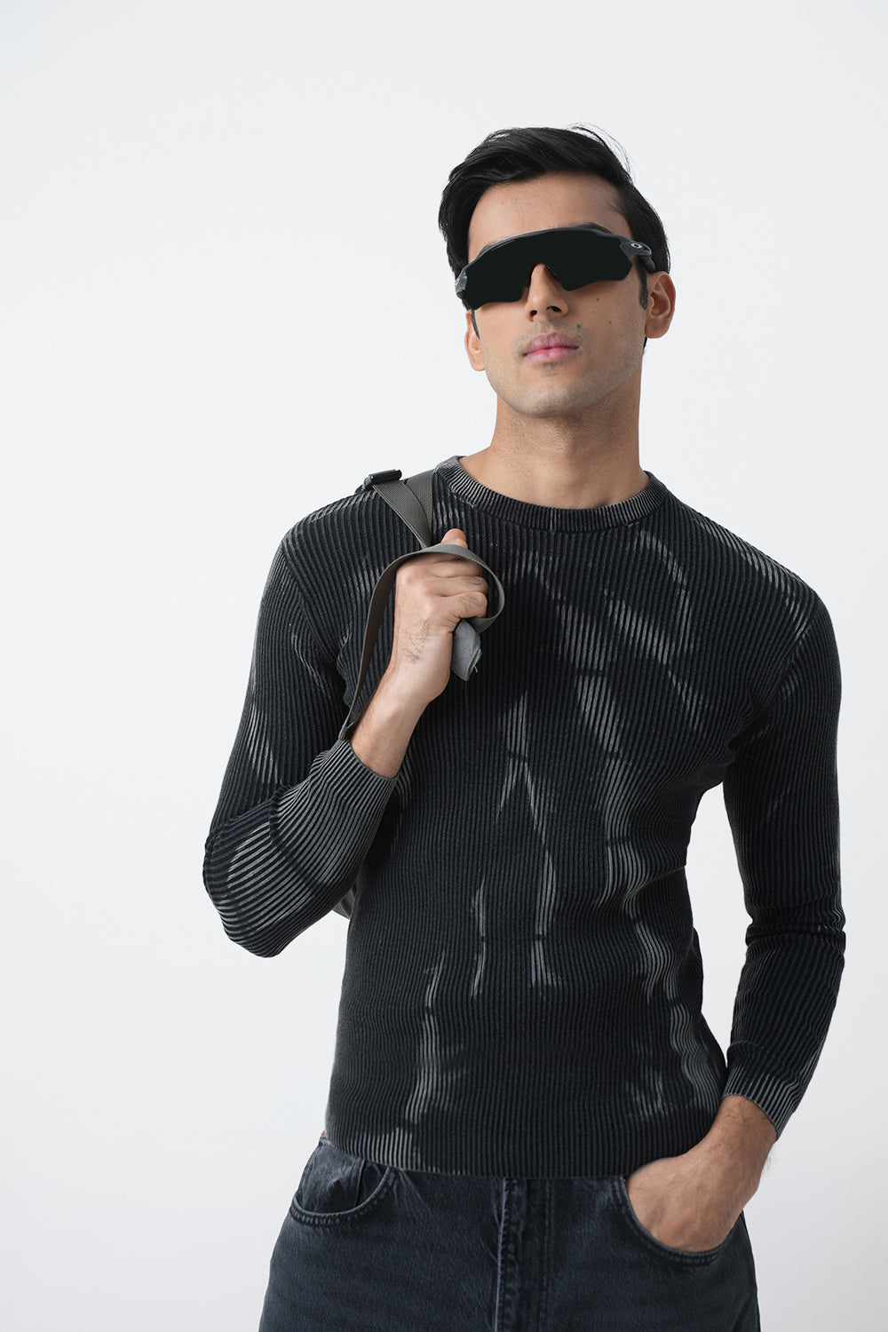 CRACKED RIBBED SWEATSHIRT