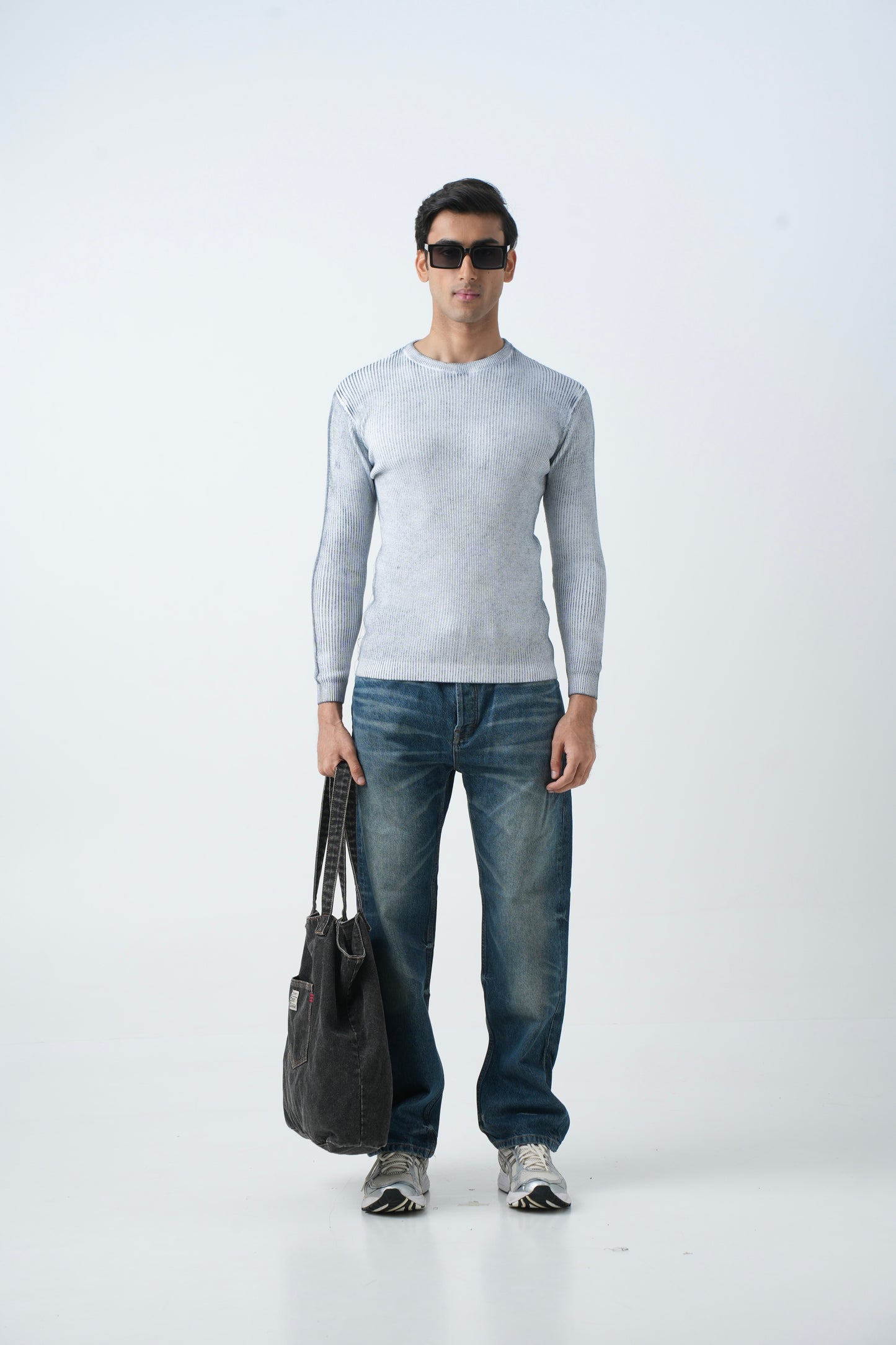 WHITE WASHED RIBBED SWEATSHIRT